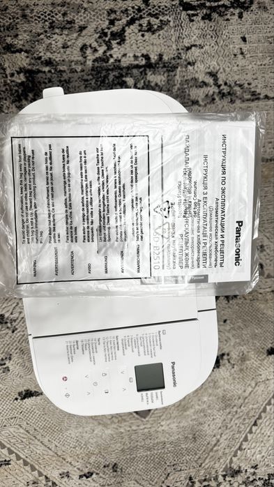 Продам хлебопечку новая в коробке