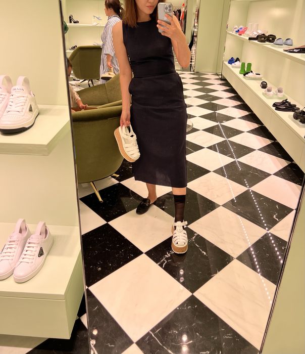 Платье бренда Cos