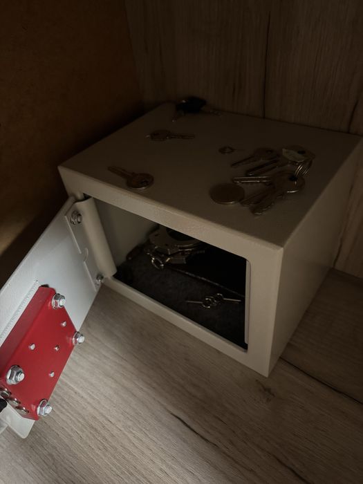 Механичен трезор/сейф