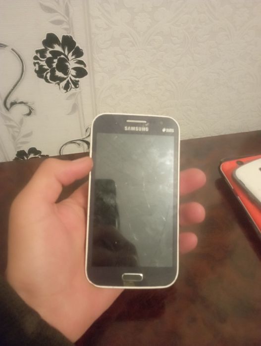 Telefon zapchastlari