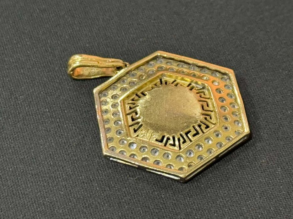 Златна висулка / медальон Versace - 14К(11.45гр)