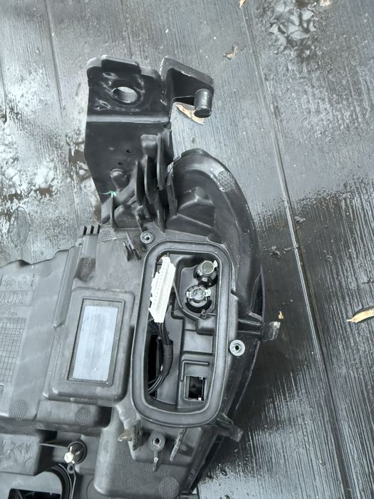 Faruri Renault Megane 4 facelift 2022