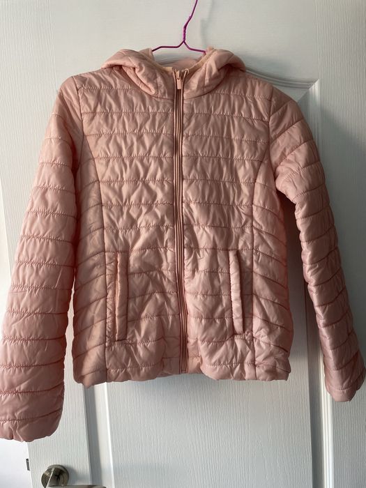 Пролетно розово яке