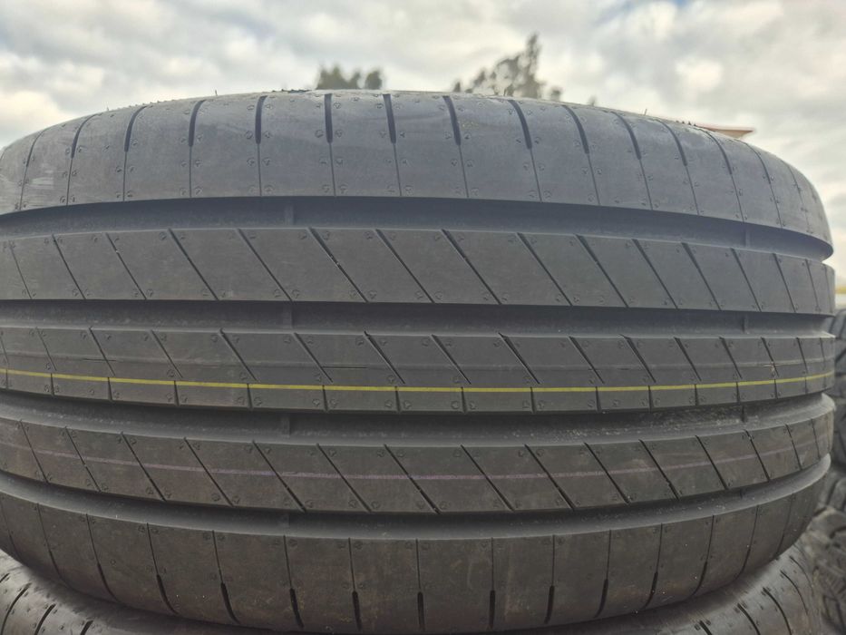 4 Anvelope de VARA - 255/40/20 - GOODYEAR - NOI - DOT 2024 !