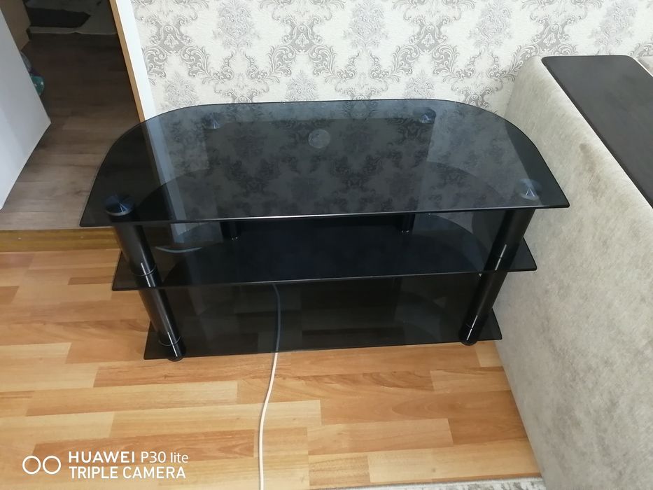 Продам стеклянную полку