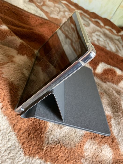 Продаю планшет android 8