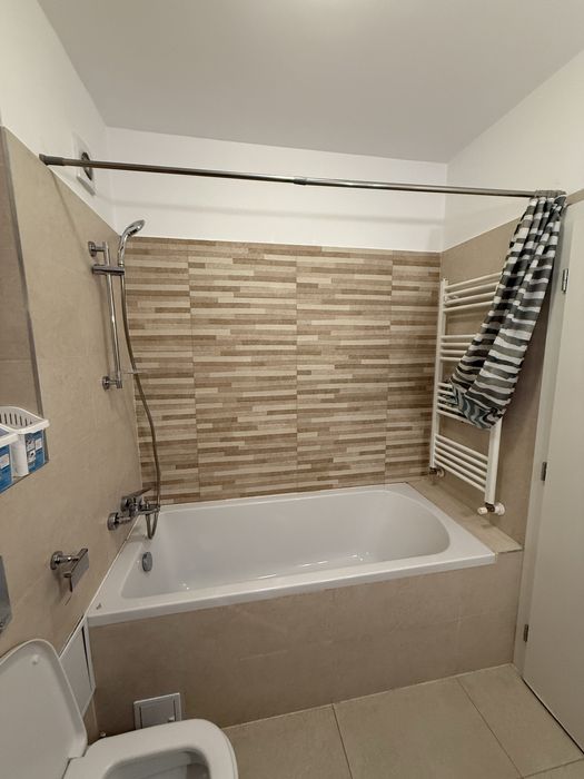 Inchiriez apartament CARTIER TRACTORU