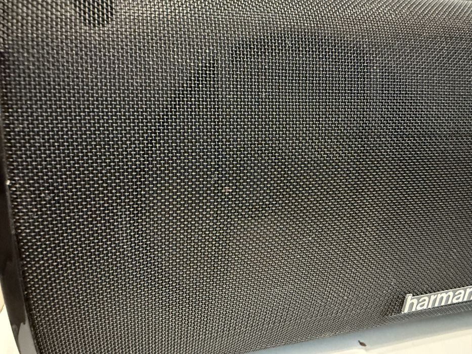 Harman Kardon Център