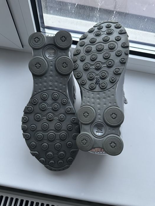 Nike Shox ZN 2000’s