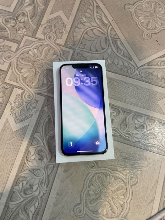 Iphone 13 сатылады акб 99 минус жок