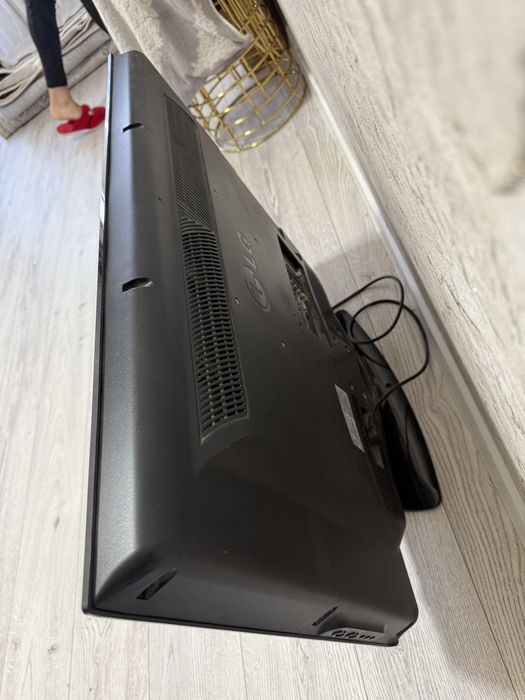 Продам телевизор