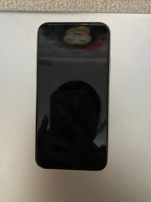 Продам Iphone 11