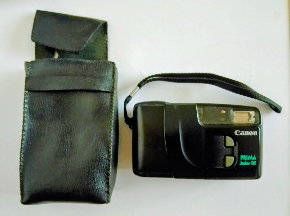 Фотоапарат Канон с калъф