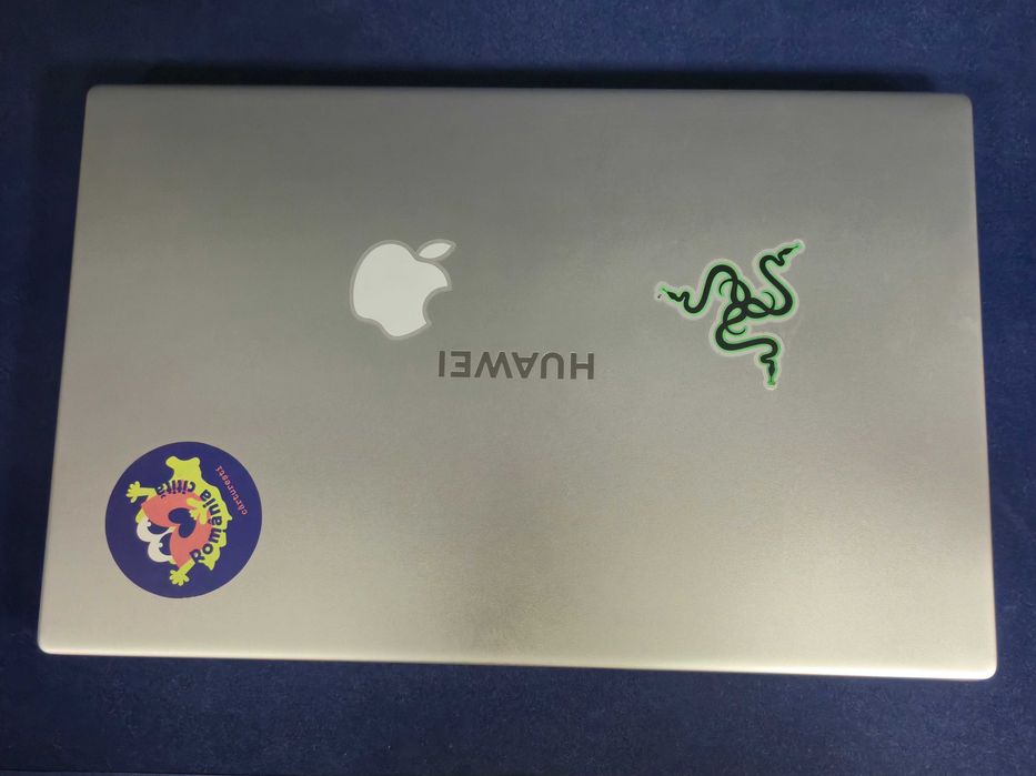 ( B32634.1 / Ag28 Doi Baieti ) Laptop Huawei / Garantie 2 ani !