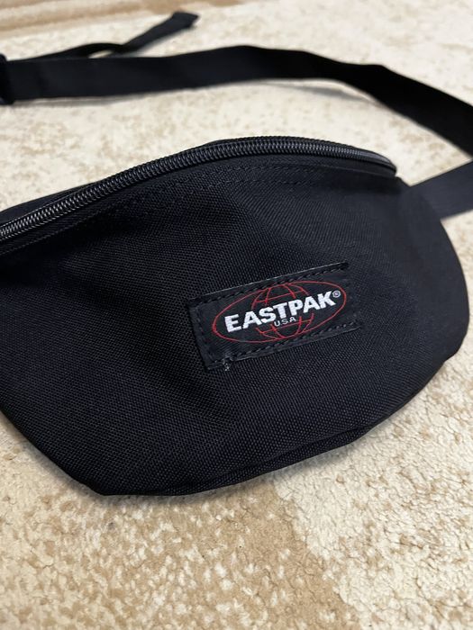 Eastpak бананка