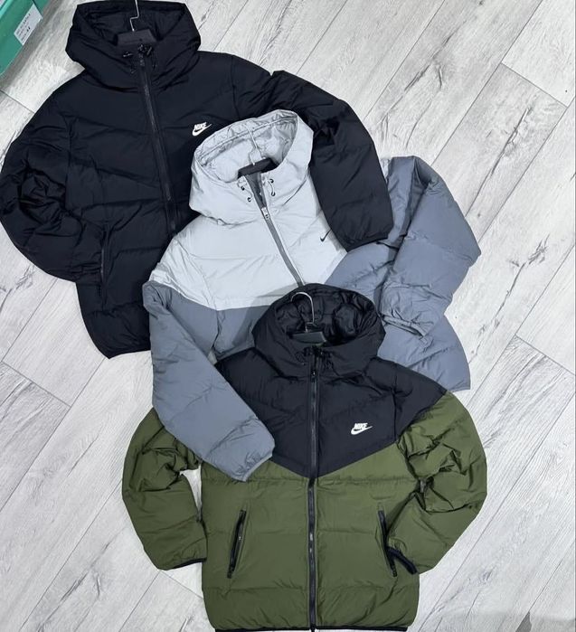 Куртки Nike storim-fit