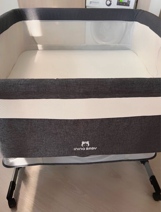 Маньеж для двойни