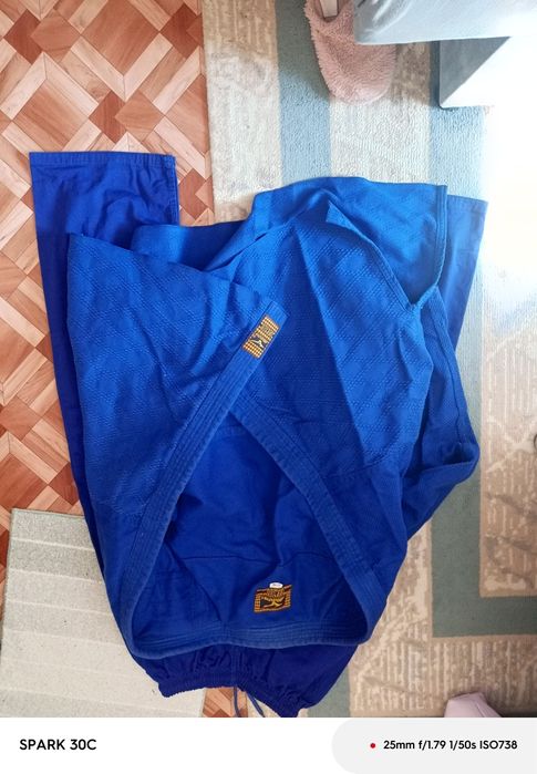 Форма на дзюдо удобная