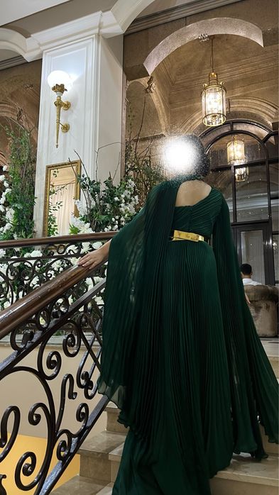 Вечернее платье/