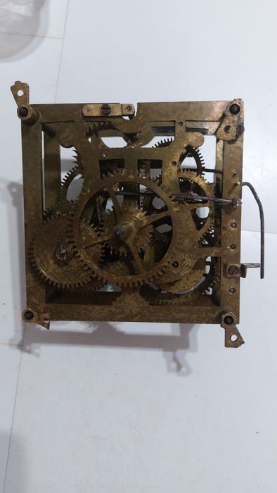 mecanism ceas cu cuc Majak