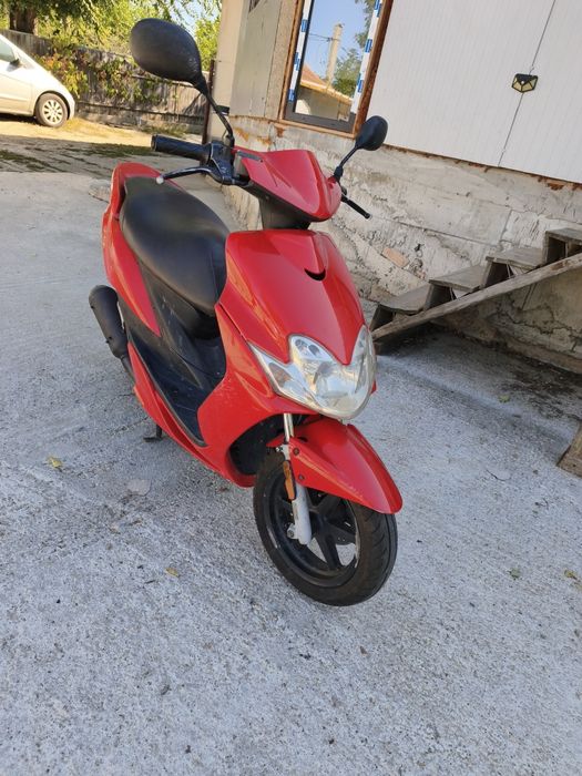 Vând scuter Yamaha Jog R 2006