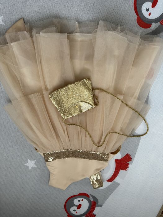 Продаю красивые платья