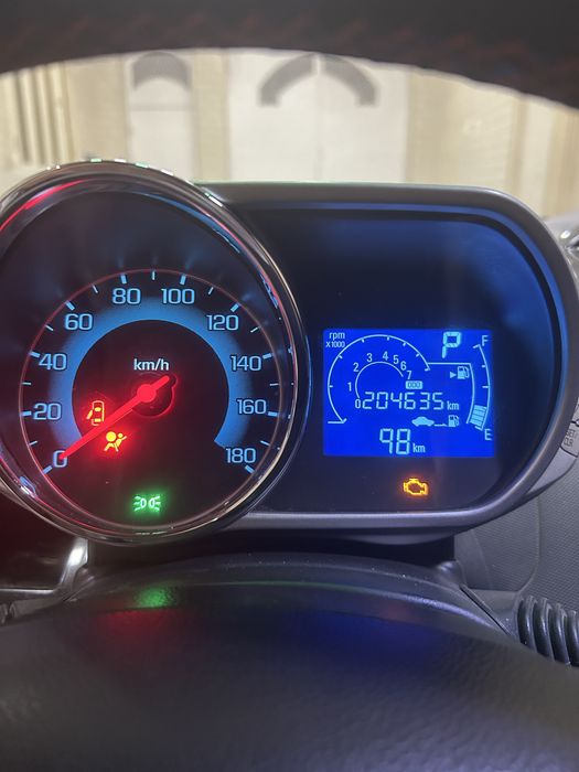 Автомобиль Спарк шевролет