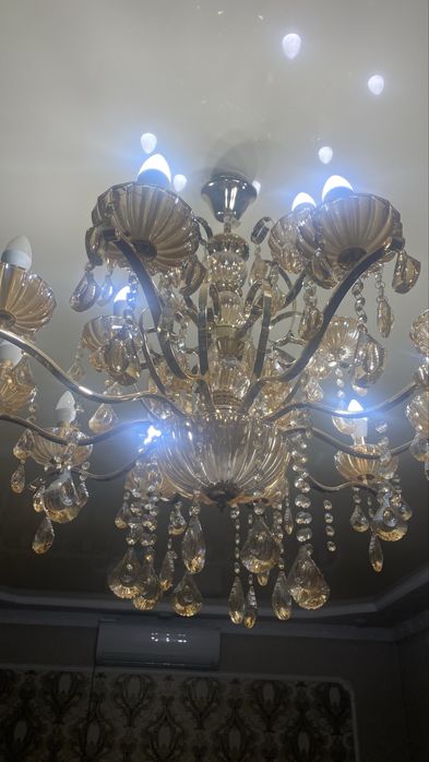 Люстра для гостиной