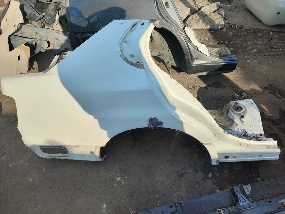 Lexus GS 300 Крылья задние