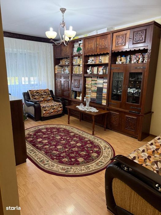 2 camere decomandat zona micro 17