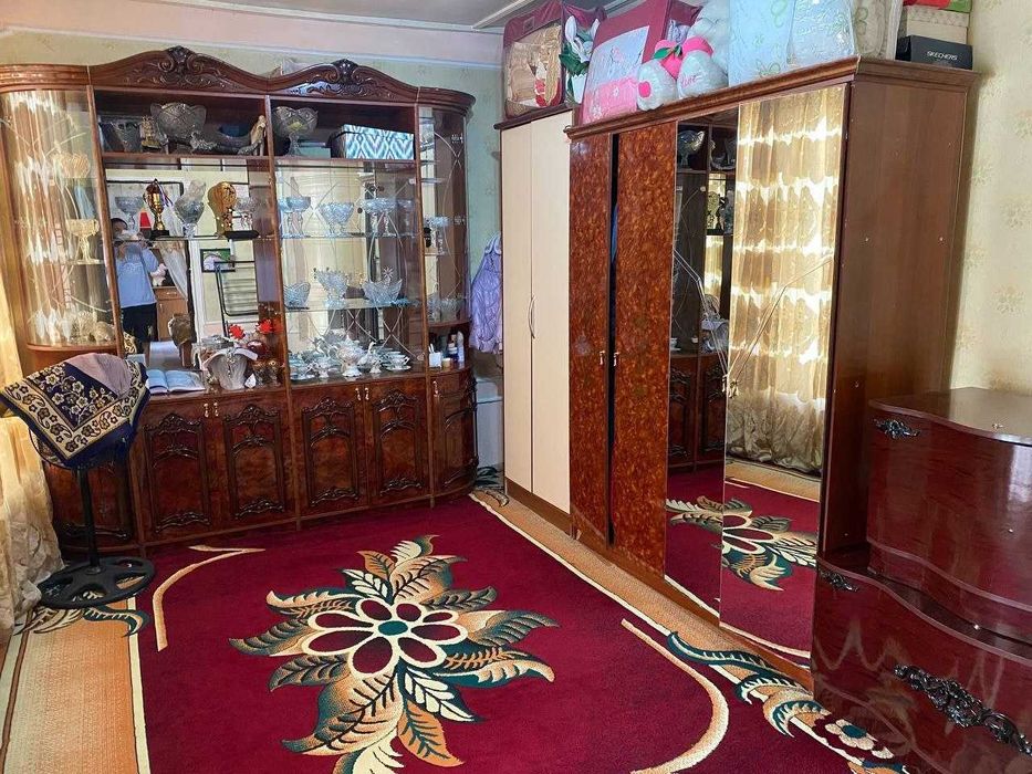 Срочно Янгийул шахар, ГАИ олдида 3,5 сотих 5 та хона