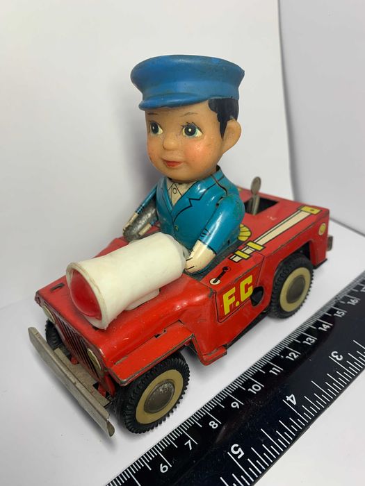 Masinuta MF884 Willis motor FireChief China joc jucarie comunism