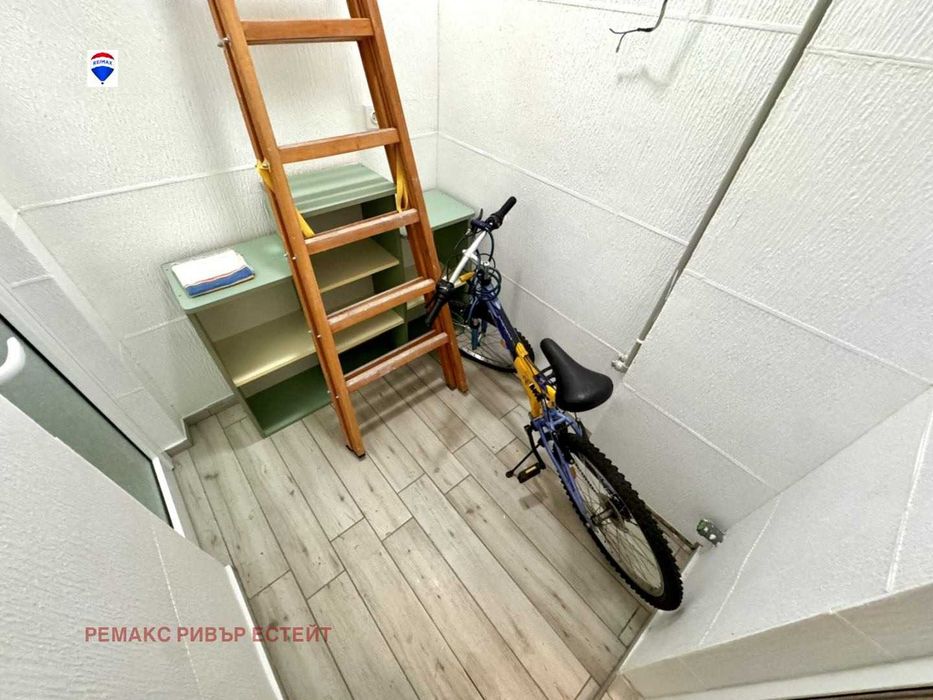 Търговско помещение/ магазин за продажба кв. Родина 2