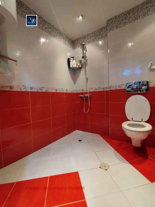 Продава се Тристаен апартамент в Плевен, Мара Денчева - 95 кв.м за 1632 €/кв.м - Снимка #10