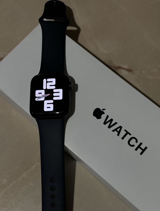 Apple watch se2. 44мм