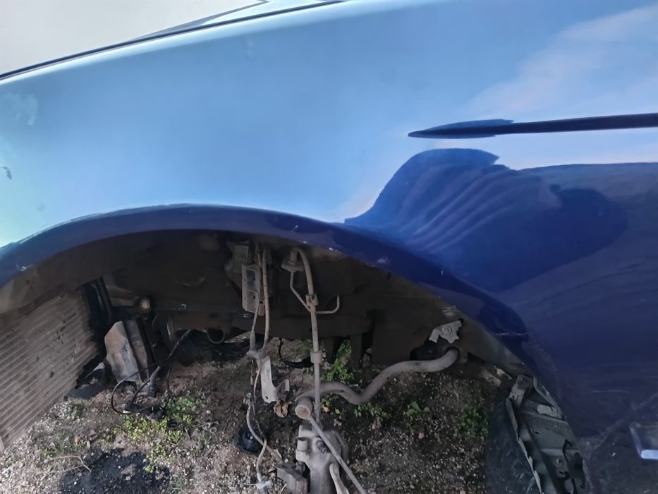 Преден ляв калник за бмв е39