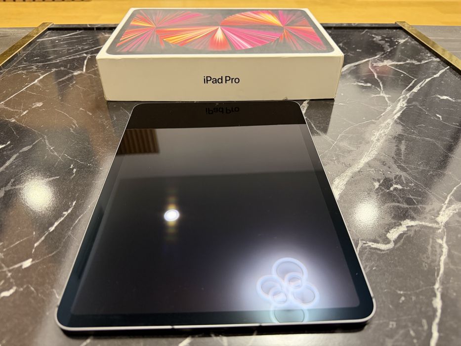 iPad Pro 11" M1 128GB + Magic Keyboard + Pencil 2 - Stare 10/10