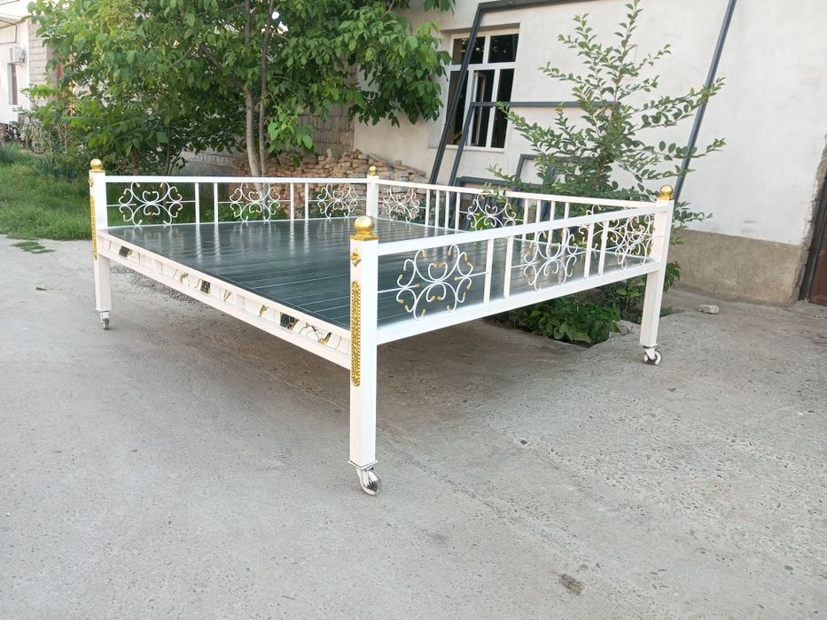 Чорпоялар 3,млн. 500минг сумдан.