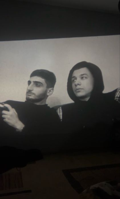 Продам проектор на андроиде HY-300