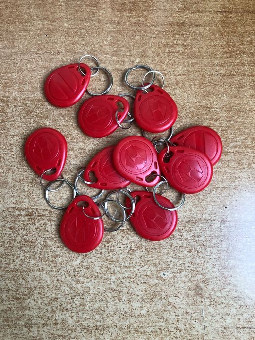 Стеклянная панель полка тумбочка