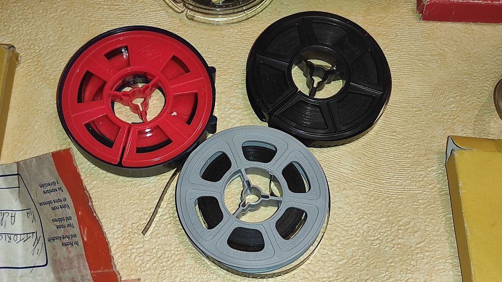 30 role cu pelicula pt. aparat proiectie atentie 7.5 cm diametrul la rola