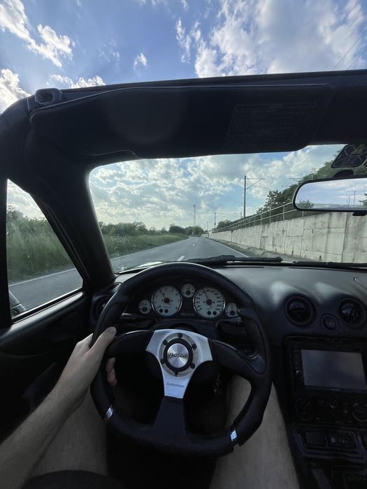 MAZDA MX-5 2001 — imagine 2