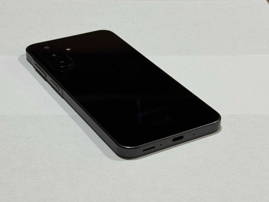 Продавам Samsung Galaxy A26 – 256 GB