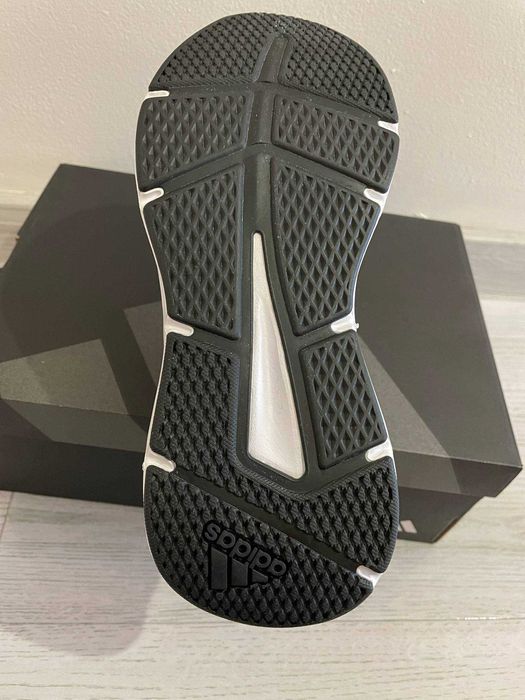 Нови дамски маратонки Adidas galaxy 6