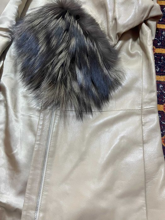 Кожанный плащ женский