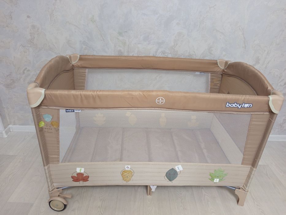 Продам манеж кровать