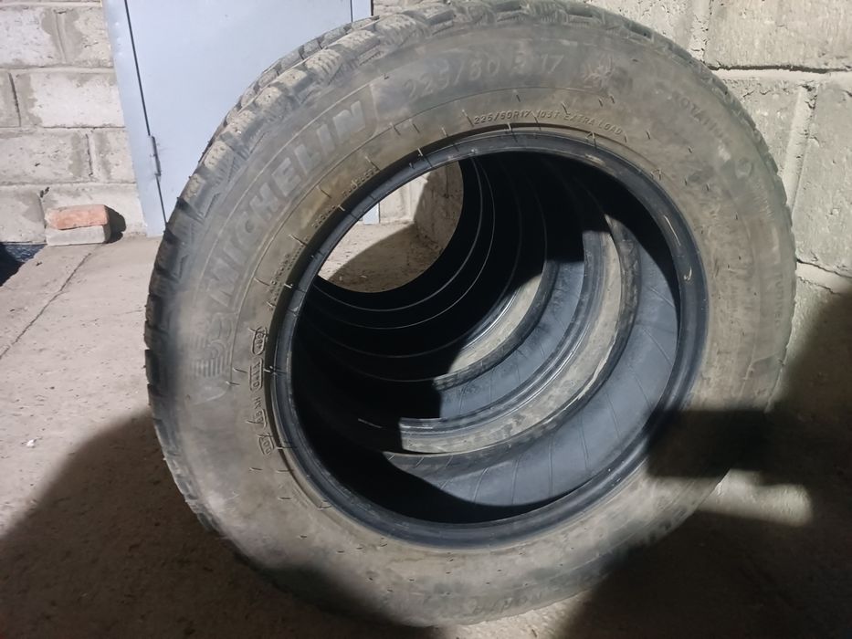 Продам шины мишлен