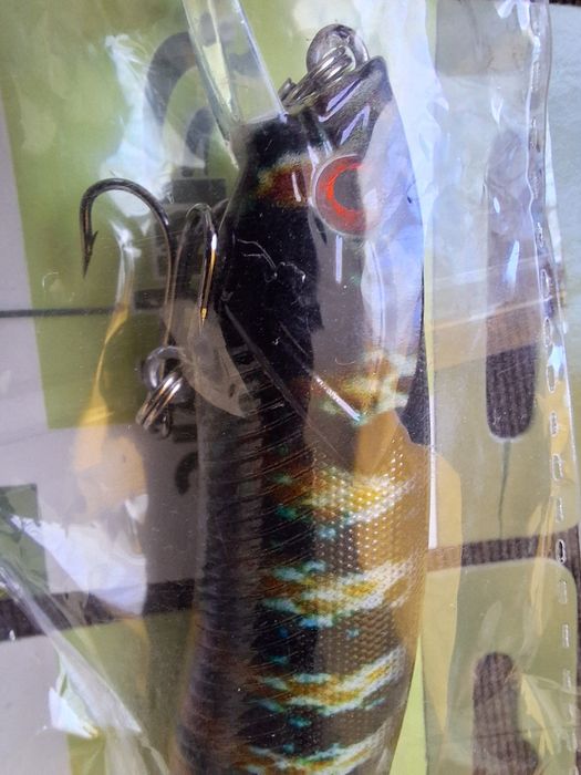 Воблер и блесни за риболов