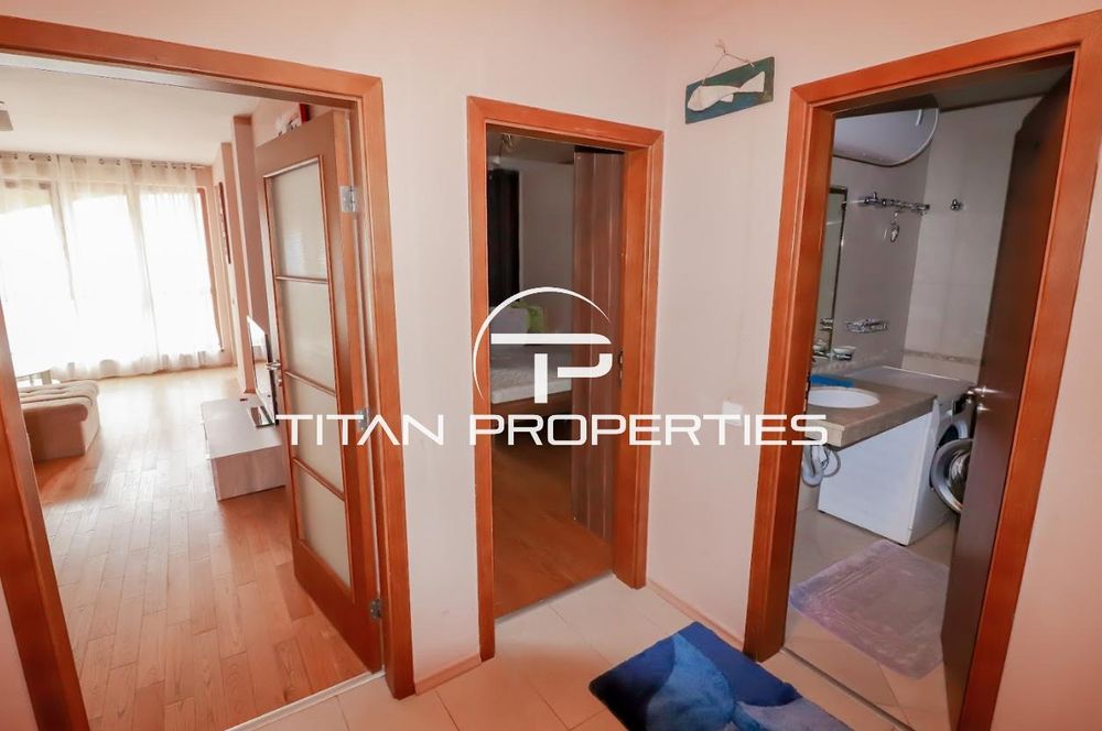 Дава се под наем Двустаен апартамент в Варна, Център - 76 кв.м за 750 € - Снимка #4