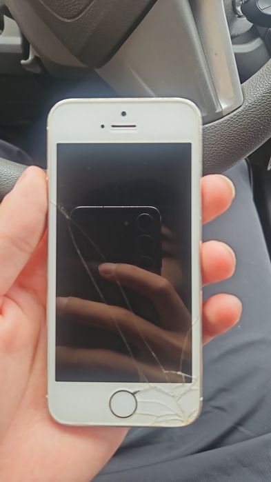 iPhone 5s (Айфон)